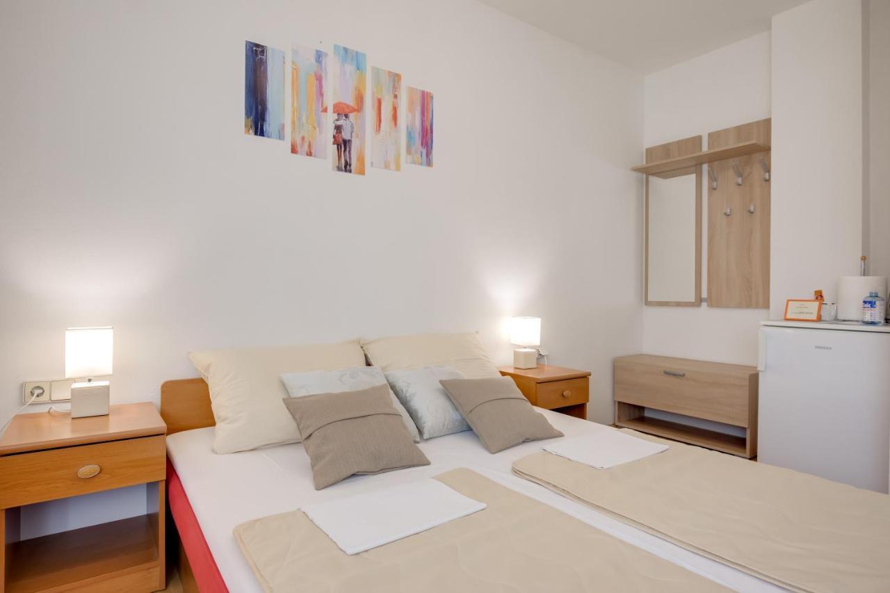 Rooms Marijana Obrovac Slunj Exteriér fotografie