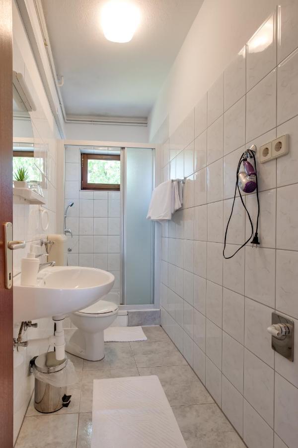 Rooms Marijana Obrovac Slunj Exteriér fotografie
