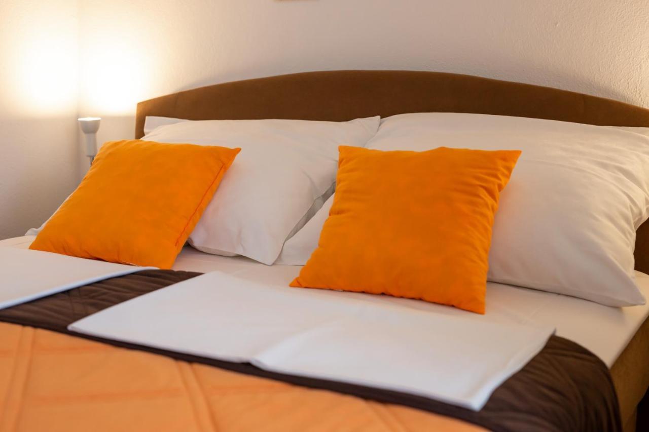 Rooms Marijana Obrovac Slunj Exteriér fotografie