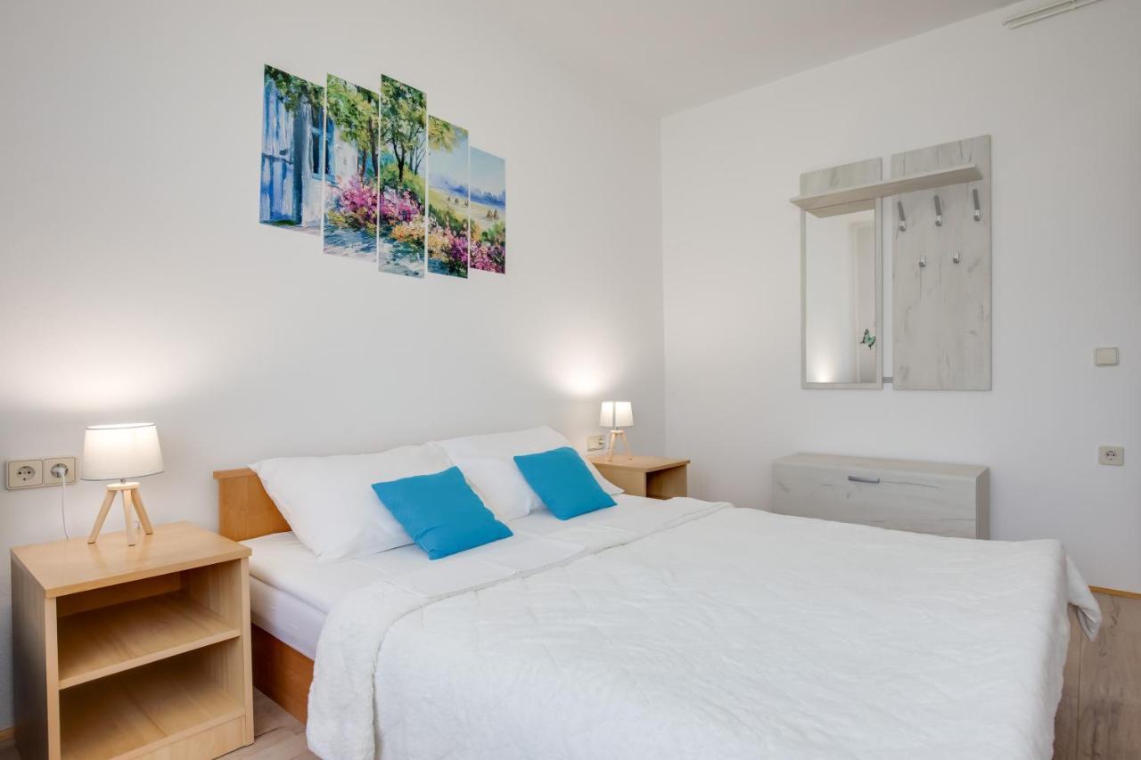 Rooms Marijana Obrovac Slunj Exteriér fotografie