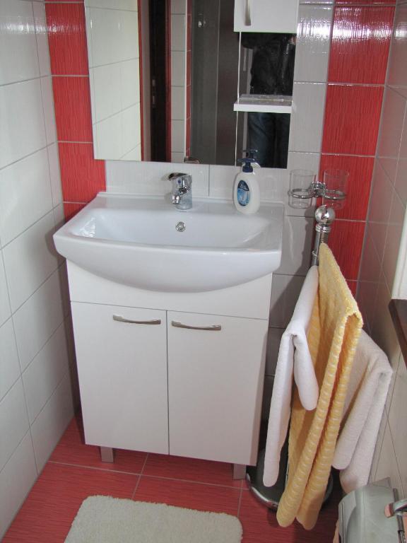 Rooms Marijana Obrovac Slunj Pokoj fotografie